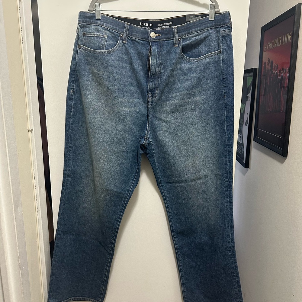 NWOT Torrid Relaxed Blue Jeans